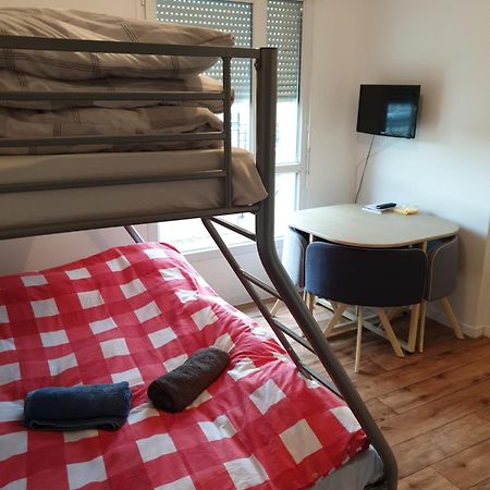 Studio A 1 Kilometre De Disneyland Paris Монтеврен Екстериор снимка